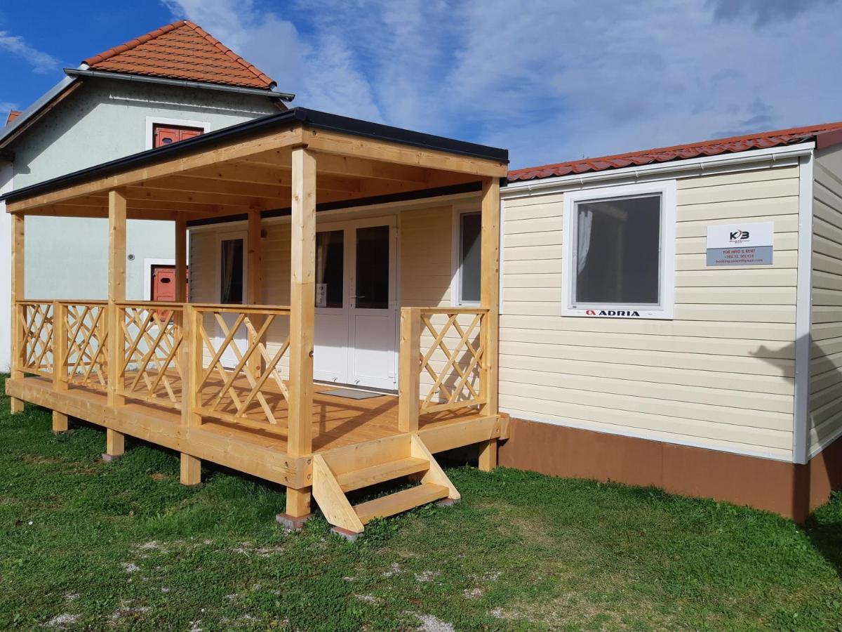 Mobile Homes And Apartment - Terme Catez Catez ob Savi Εξωτερικό φωτογραφία